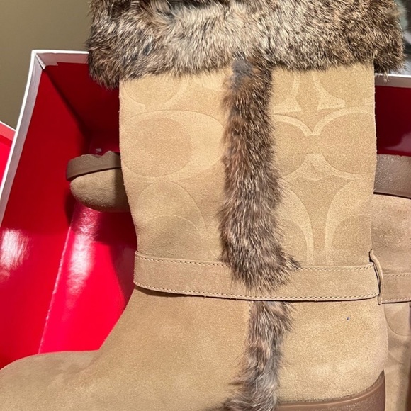 Coach suede fur trimmed boots - Picture 2 of 4